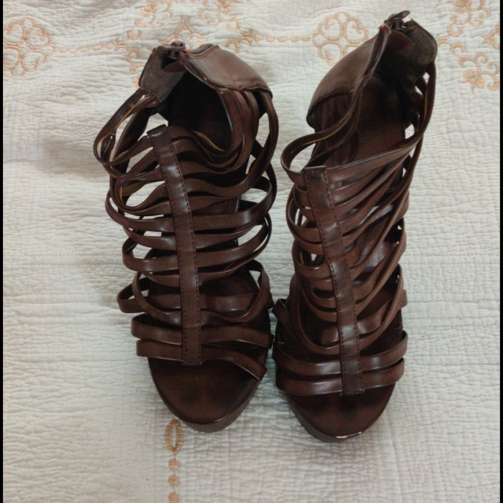 Shoe's